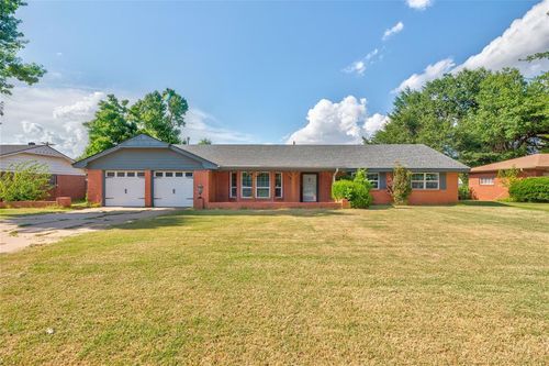 1506 W Walnut St, El Reno, OK, 73036-4363 | Card Image