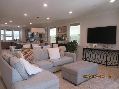 1008 Camino Prado, Chula Vista, CA, 91913-3342 | Card Image