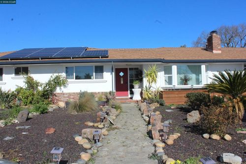 330 W Cypress Rd, Oakley, CA, 94561-3201 | Card Image