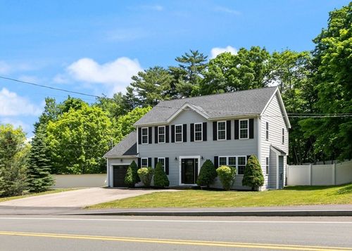 418 Beech St, Rockland, MA, 02370-2753 | Card Image