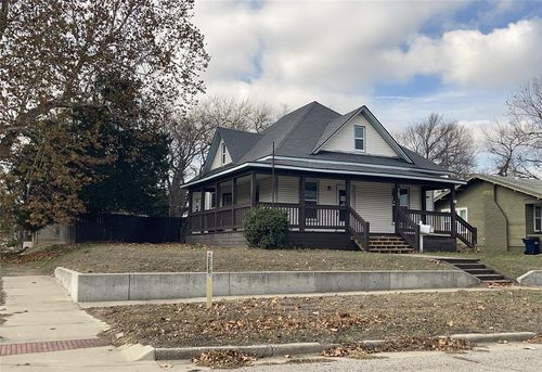 702 N Beard Ave, Shawnee, OK, 74801-6108 | Card Image