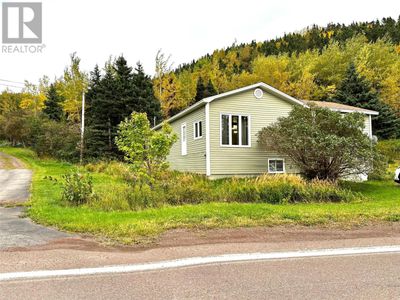 265 Main St, House other with 3 bedrooms, 1 bathrooms and null parking in Botwood NL | Image 2