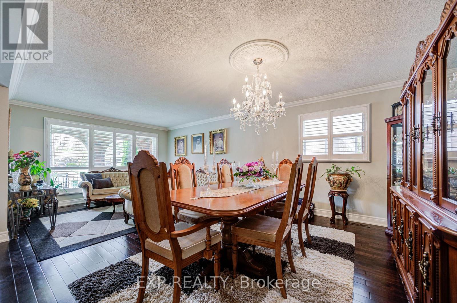 Residential in Toronto (Humber Heights) 5
