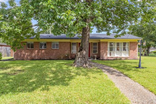 1720 Rikisha Ln, Beaumont, TX, 77706-2631 | Card Image
