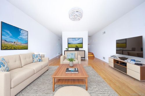 139 Kiswick St, Staten Island, NY, 10306-5411 | Card Image