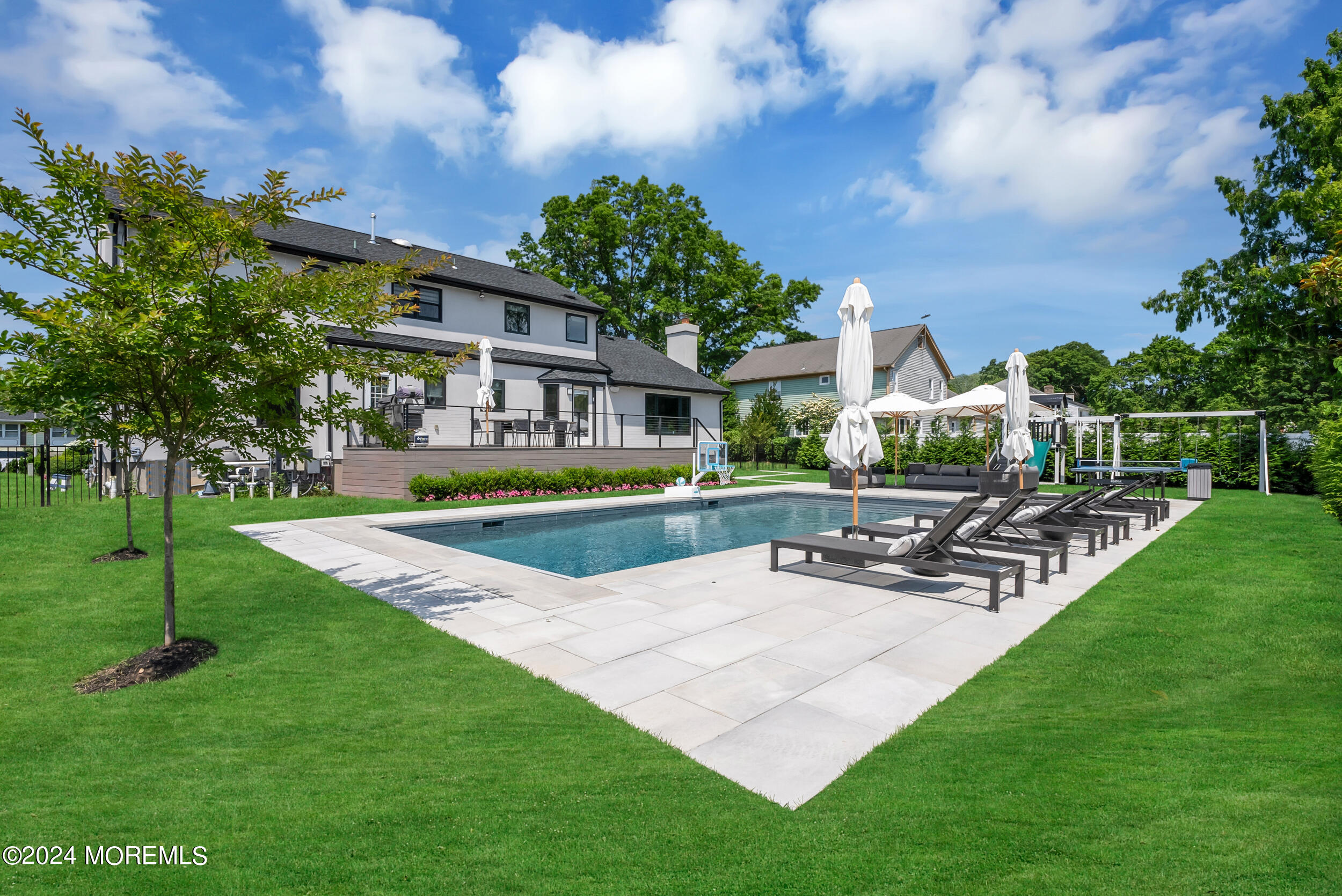 Darien Dr, West Long Branch, NJ 07764