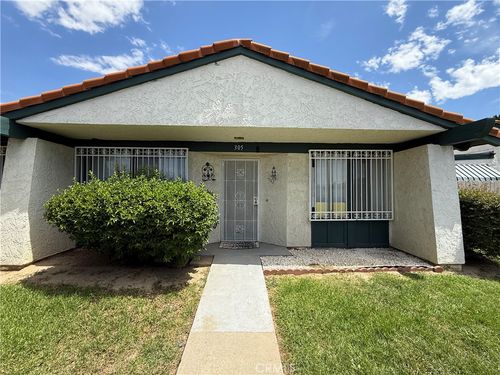 305 King Ct, Hemet, CA, 92543 | Card Image
