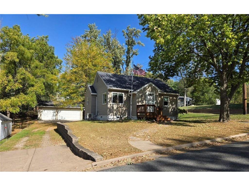 13th Ave, Menomonie, WI 54751