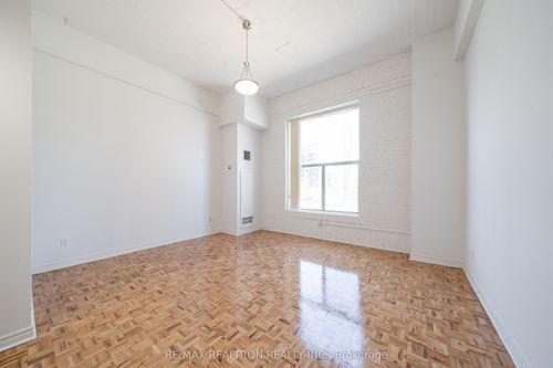 218-1401 Dupont St, Toronto, ON, M6H2B1 | Card Image