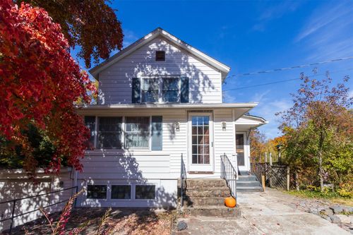 16 Howland Ave, Rhinecliff, NY, 12574-7006 | Card Image