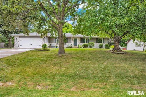 306 Arbor Vitae Dr, Germantown Hills, IL, 61548-9136 | Card Image