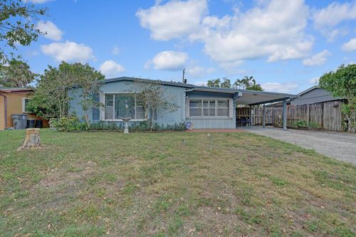 864 Caroline Ave, West Palm Beach, FL, 33413-1225 | Card Image