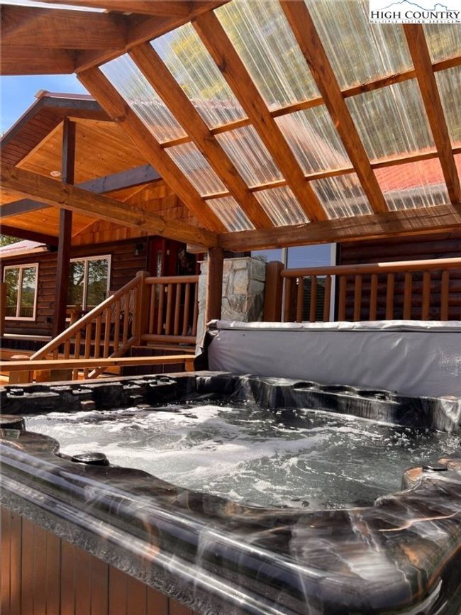 Hot Tub | Image 23