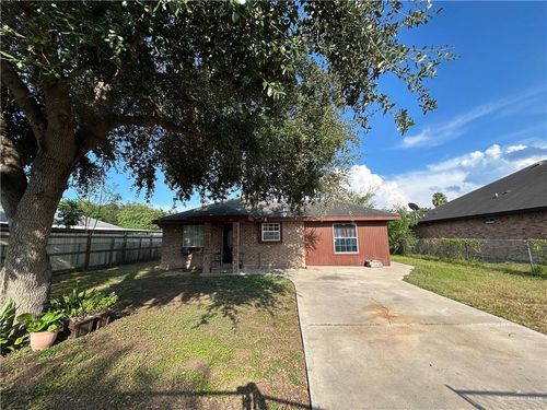 1910 N Oak St, Alton, TX, 78573-4004 | Card Image