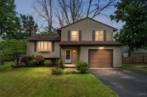 115 Tallowood Ct, Syracuse, NY, 13212-3735 | Card Image