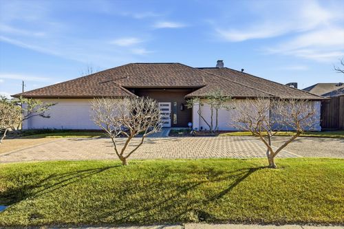 7736 Lone Moor Cir, Dallas, TX, 75248-1713 | Card Image