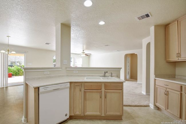 184 Springtree Gate, House other with 4 bedrooms, 3 bathrooms and null parking in Cibolo TX | Image 12
