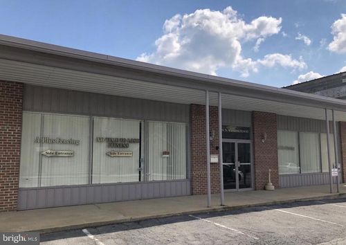 suite-a-151 N Washington St, GREENCASTLE, PA, 17225-1210 | Card Image
