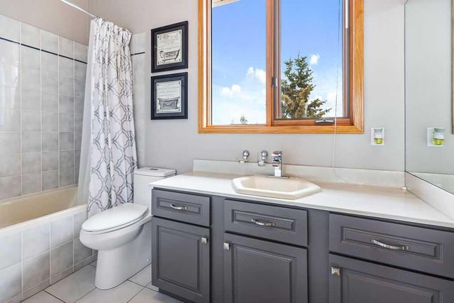 112067 292 Ave W, House other with 5 bedrooms, 6 bathrooms and 6 parking in Foothills AB | Image 31