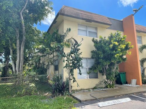 6636-6636 Sw 41st St, Davie, FL, 33314-3312 | Card Image