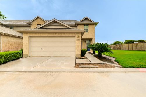 2931 Meadowglen Cv, Houston, TX, 77082-6865 | Card Image