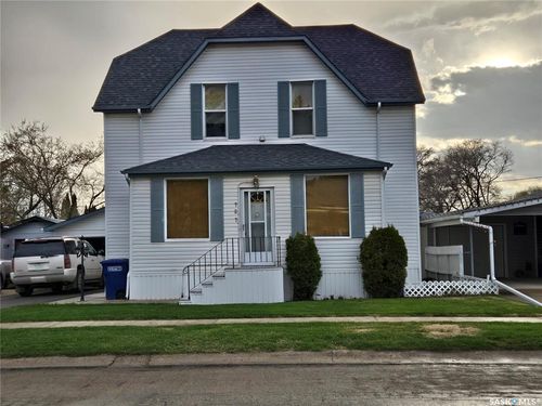 727 10th Street, Humboldt, SK, S0K2A0 | Card Image