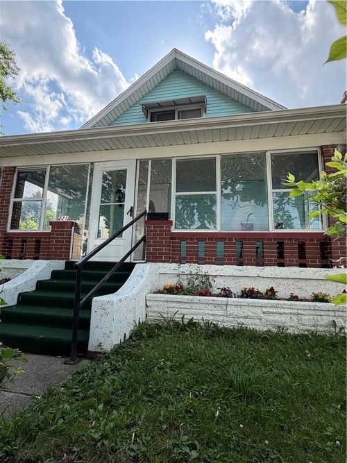 221 Alton, Dayton, OH, 45404 | Card Image