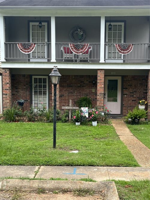 813 Parkway Drive, Natchitoches, LA, 71457 | Card Image