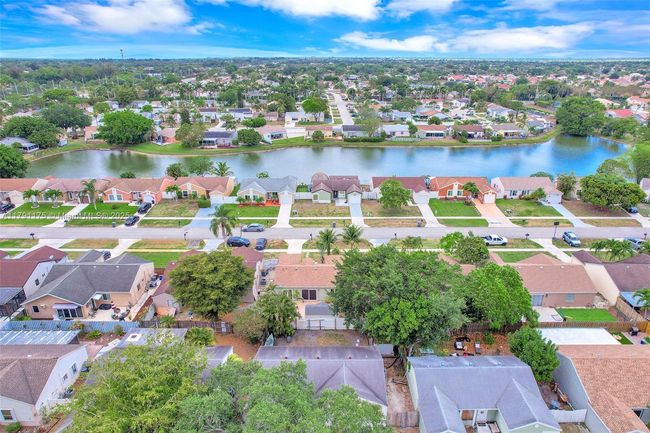 18982 Cloud Lake Cir, House other with 2 bedrooms, 2 bathrooms and null parking in Boca Raton FL | Image 55