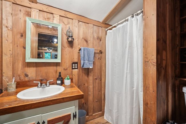85 Clear Lake Ct, Home with 3 bedrooms, 2 bathrooms and null parking in Ellijay GA | Image 21