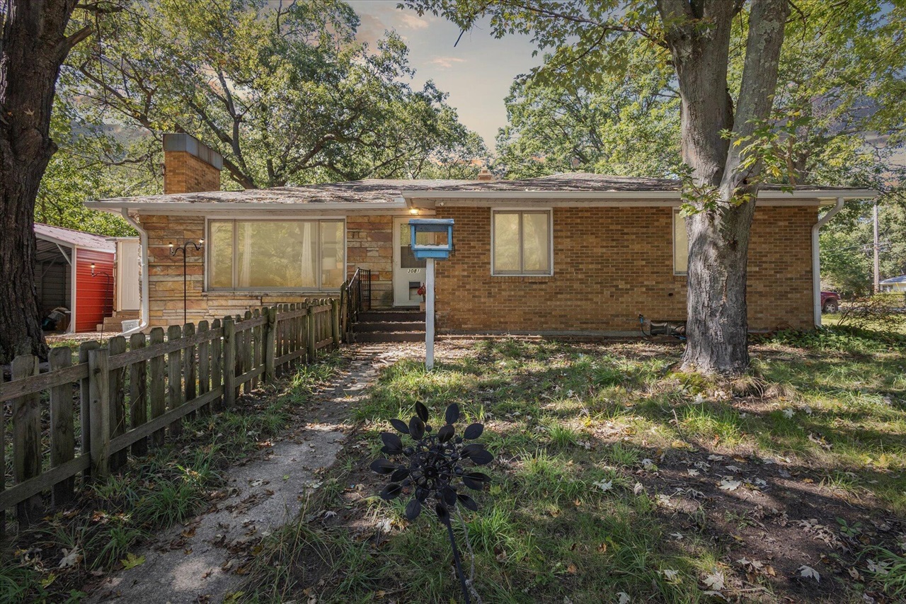 Stratford St, Norton Shores, MI 49444
