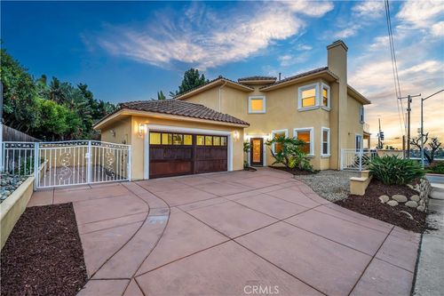 1107 Las Flores Dr, Carlsbad, CA, 92008-1444 | Card Image