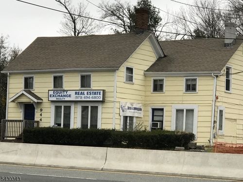 944 Hamburg Tpke, Wayne, NJ, 07470-3225 | Card Image