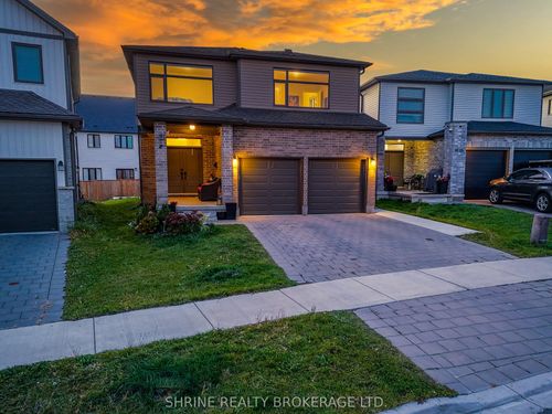 3719 Somerston Cres, London, ON, N6L0G4 | Card Image