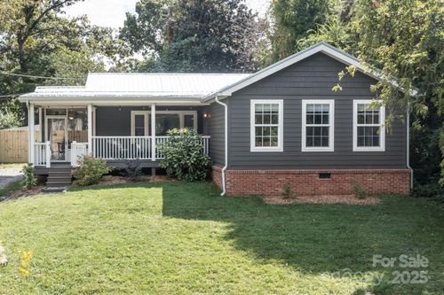 33 Wilshire Dr, Asheville, NC, 28806-2754 | Card Image