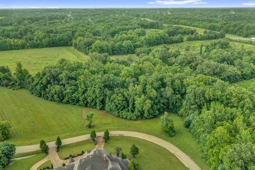 280 N Monterey Farms Cv, Collierville, TN, 38017-4881 | Card Image
