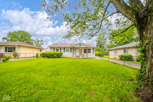 2726 Apache Dr, Anderson, IN, 46012-1402 | Card Image