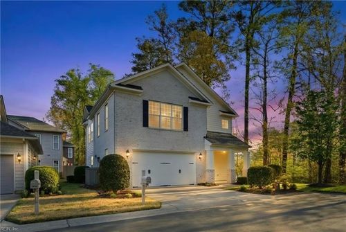 5200 Averham Dr, Virginia Beach, VA, 23455-6886 | Card Image