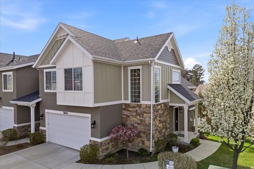 7856 S Farm House Ln, Midvale, UT, 84047-2847 | Card Image