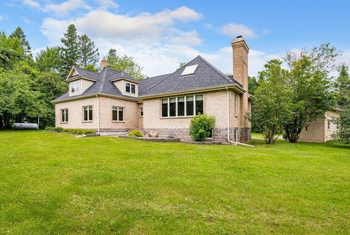 5863 Saint Louis River Rd, Hermantown, MN, 55810-9594 | Card Image