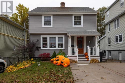 2420 Westmount St, Halifax, NS, B3L3G6 | Card Image