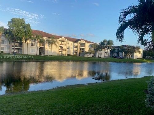 apt-102-8060 N Nob Hill Rd, Tamarac, FL, 33321-7408 | Card Image