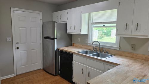 6000 Cherokee Hills Drive, Huntsville, AL, 35811 | Card Image