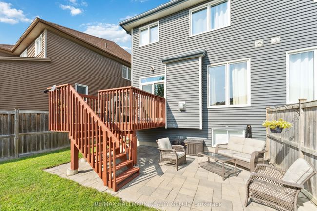 1111 Cobble Hill Dr, House attached with 3 bedrooms, 4 bathrooms and 1 parking in Nepean ON | Image 36