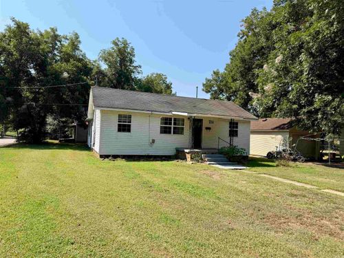 211 W Mckennon St, Clarksville, AR, 72830-3623 | Card Image