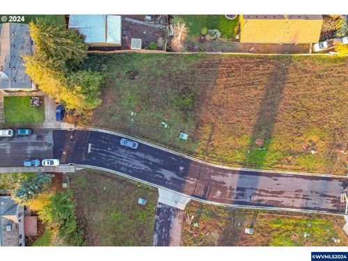 1515-1537 Barn St, Woodburn, OR, 97071 | Card Image