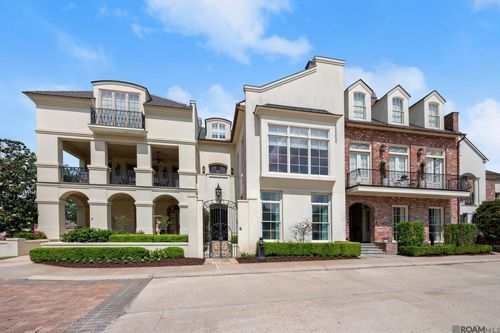8 Country Club Pl, Baton Rouge, LA, 70809-1995 | Card Image