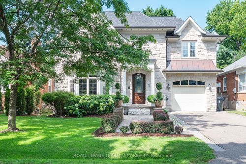 72 Eagle Road, Etobicoke, ON, M8Z4J2 | Card Image