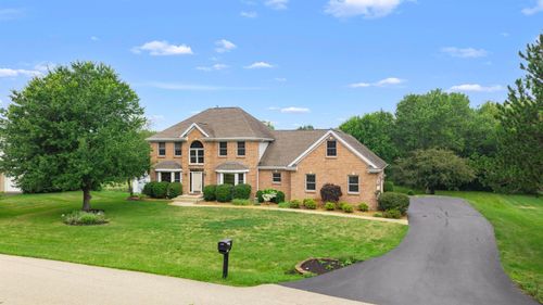 2364 Cairnwell Dr, BELVIDERE, IL, 61008-7401 | Card Image