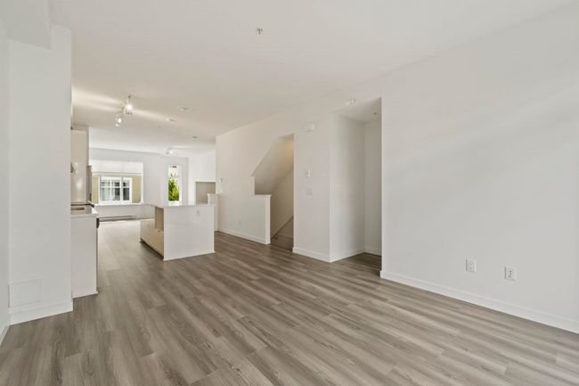 1034 - 11280 Pazarena Pl, Townhouse with 3 bedrooms, 3 bathrooms and 3 parking in Maple Ridge BC | Image 8